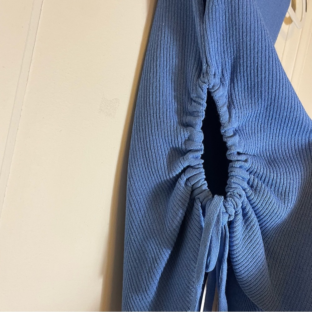 Zara blue ribbed sweater tank with side cutout